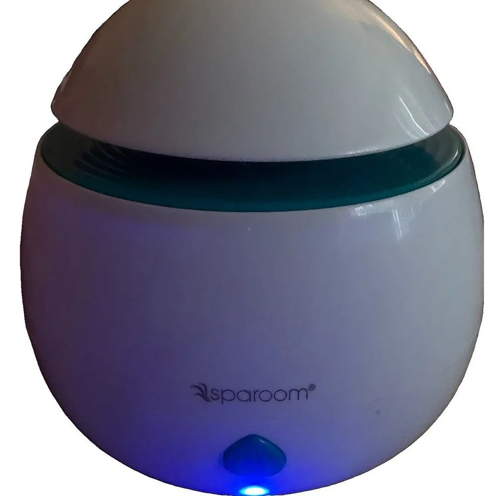 Sparoom Essential Oil Diffuser Barely Used White And Green Color Medium Size